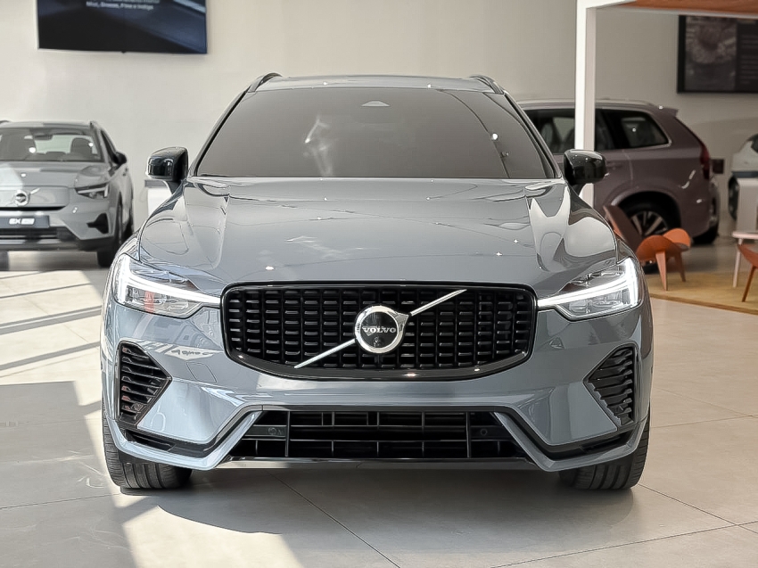 volvo xc60 2.0 t8 recharge ultimate dark awd geartronic 1.9 hibrido 5p automatico 20232