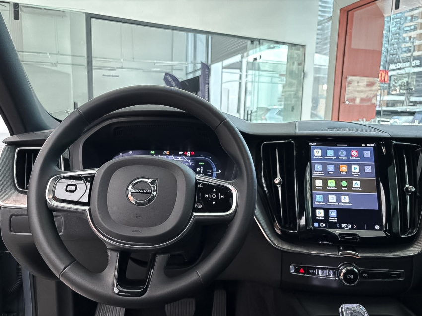 volvo xc60 2.0 t8 recharge ultimate dark awd geartronic 1.9 hibrido 5p automatico 20234