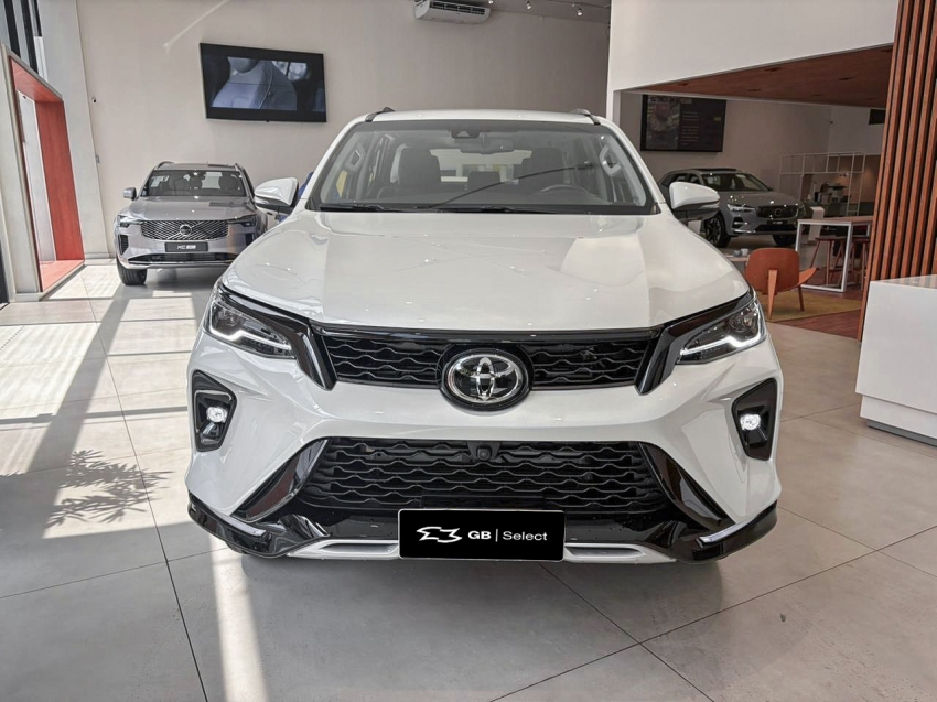 toyota hilux sw4 2.8 d-4d turbo diesel srx platinum 7l 4x4 automatico 5p 20251