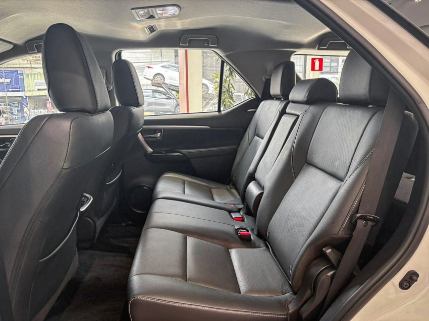 toyota hilux sw4 2.8 d-4d turbo diesel srx platinum 7l 4x4 automatico 5p 20257