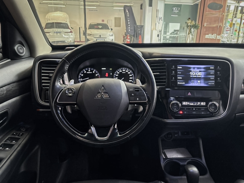 mitsubishi outlander 3.0 gt 4x4 v6 24v gasolina 4p automatico 5p 20164