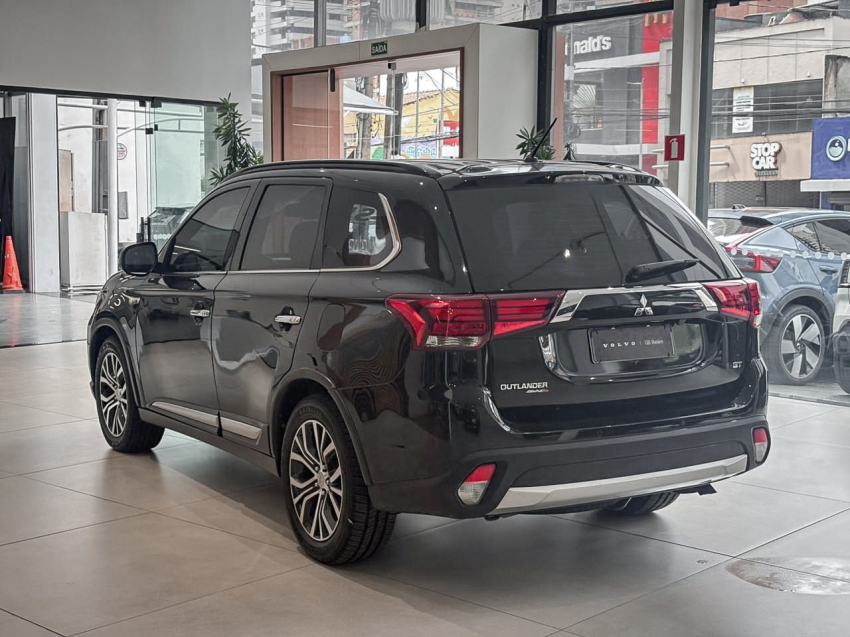 mitsubishi outlander 3.0 gt 4x4 v6 24v gasolina 4p automatico 5p 201611