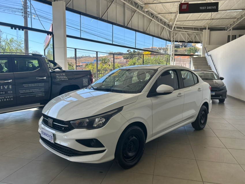 fiat cronos 1.3 firefly flex drive manual 5p 2022 fiat cronos 1.3 firefly flex drive manual 5p 2022