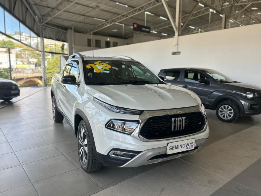 fiat toro 2.0 16v turbo diesel volcano 4wd at9 4p automatico 2025