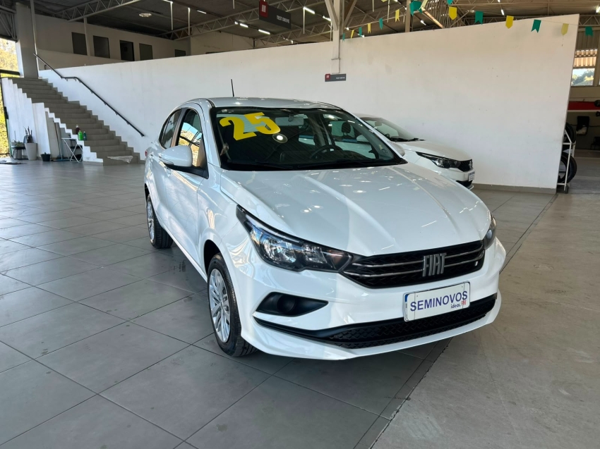 fiat cronos 1.3 firefly flex drive cvt 5p automatico 2025