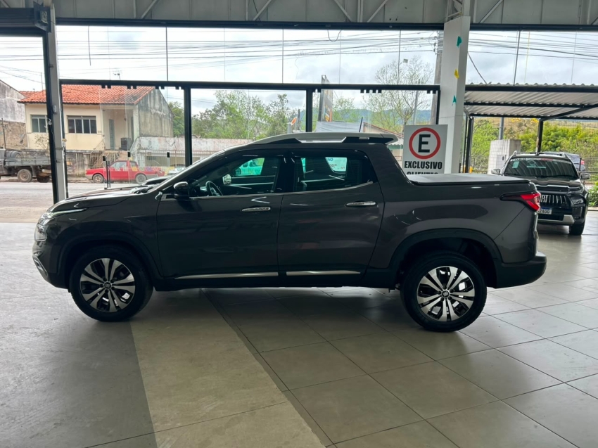 fiat toro 1.3 turbo 270 flex volcano at6 4p automatico 20242