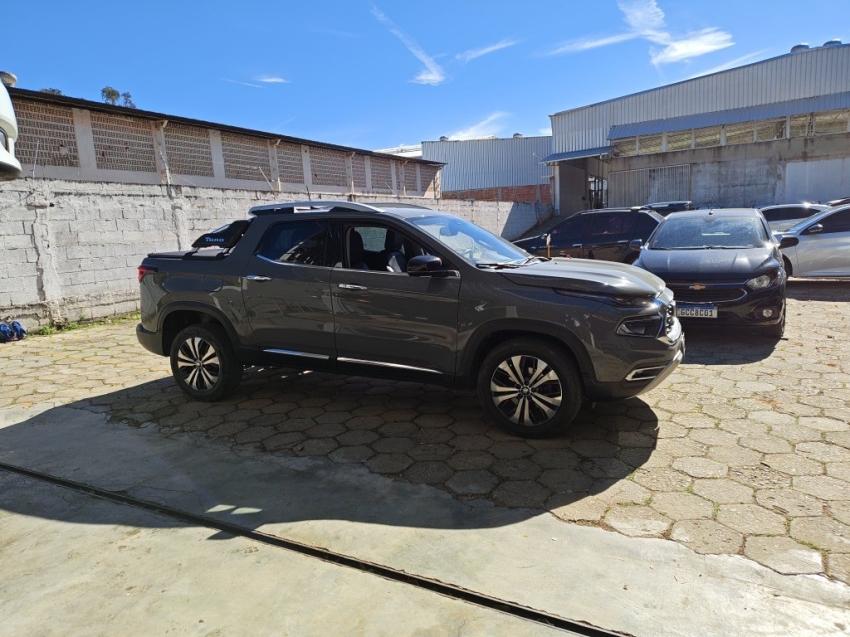 fiat toro 2.0 16v turbo diesel volcano 4wd at9 4p automatico 20241
