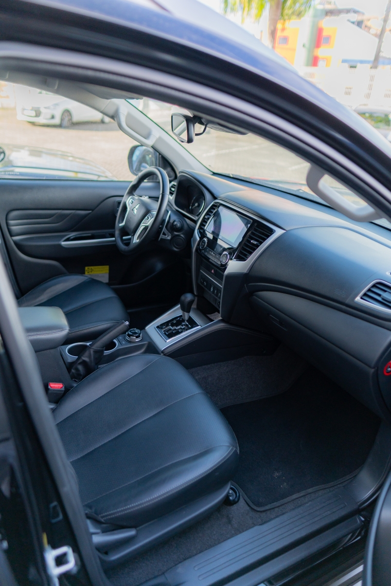 mitsubishi l200 triton 2.4 16v turbo diesel sport hpe-s cd 4p 4x4 automatico 5p 20234