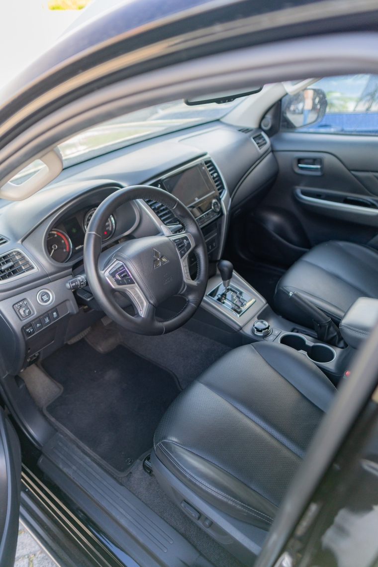 mitsubishi l200 triton 2.4 16v turbo diesel sport hpe-s cd 4p 4x4 automatico 5p 20235