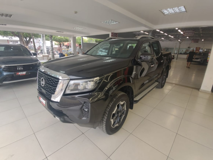 nissan frontier 2.3 16v turbo diesel platinum cd 4x4 automatico 5p 2024