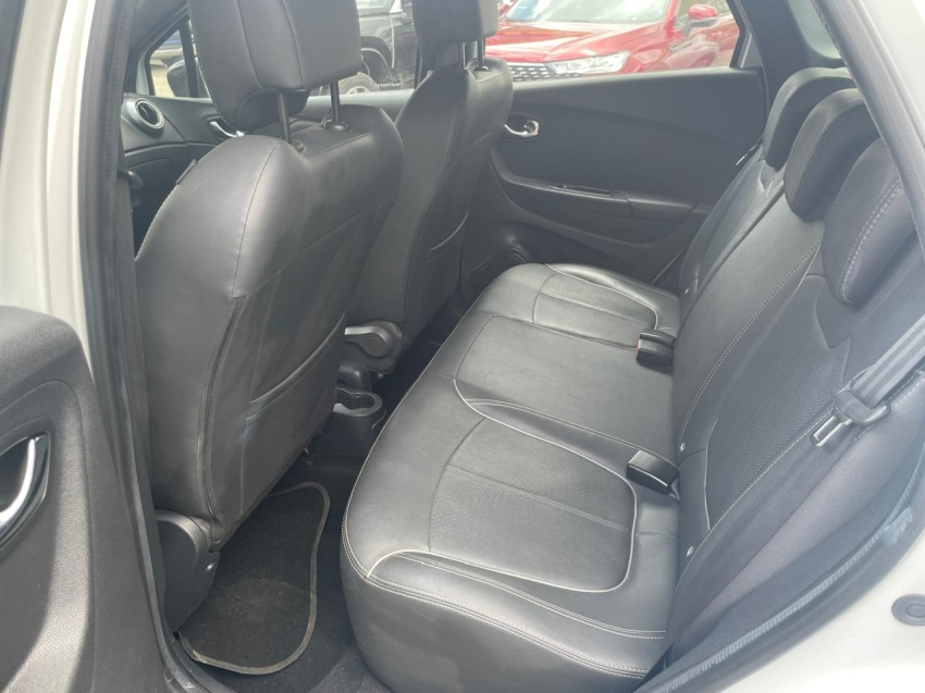 renault captur 1.6 16v sce flex bose x-tronic 5p automatico 20215