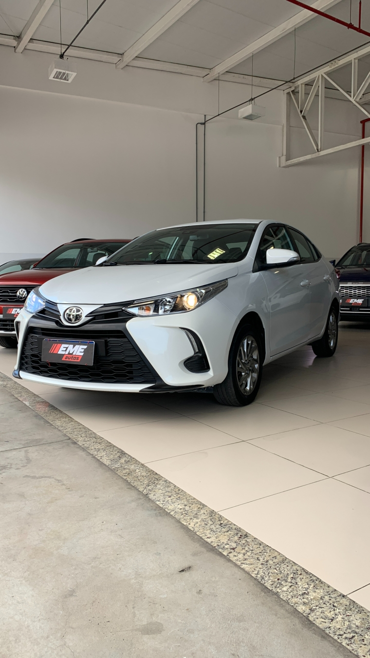 toyota yaris 1.5 16v flex sedan xs connect multidrive 4p automatico 20233