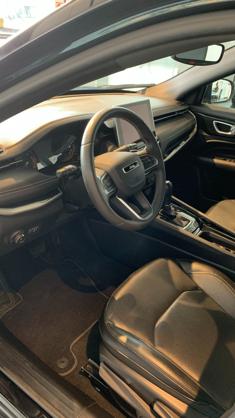 jeep compass 1.3 t270 turbo flex longitude at6 4p automatico 20227