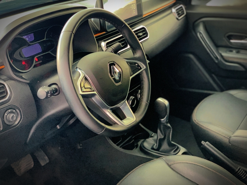 renault oroch 1.3 tce flex outsider x-tronic 4p automatico 20252