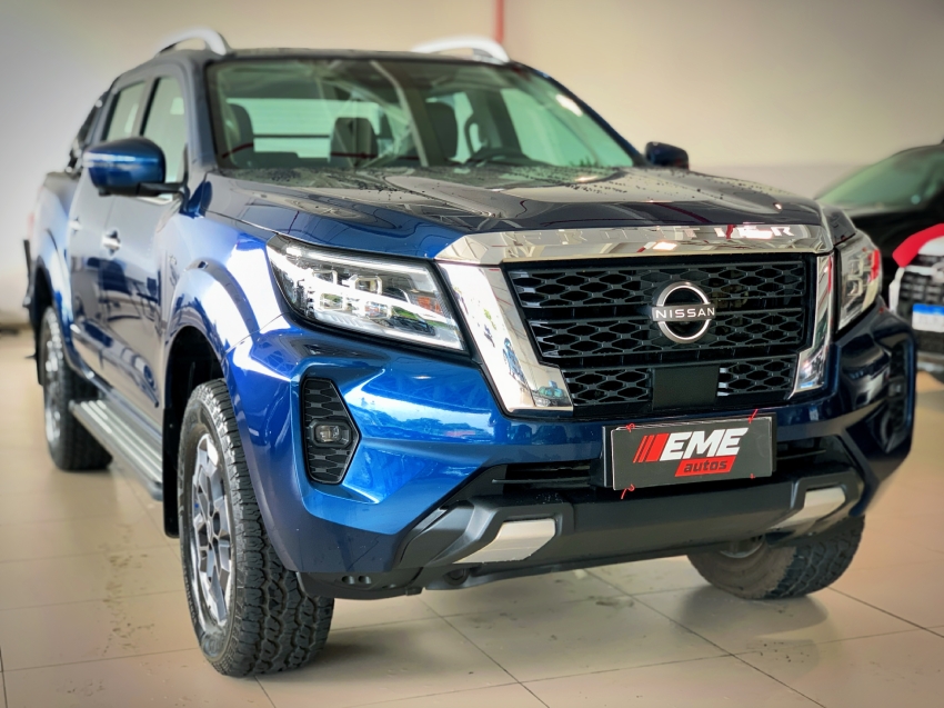 nissan frontier 2.3 16v turbo diesel platinum cd 4x4 automatico 4p 2025