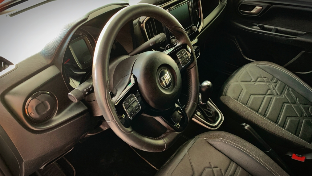 fiat strada 1.3 firefly flex volcano cd cvt 4p automatico 20234
