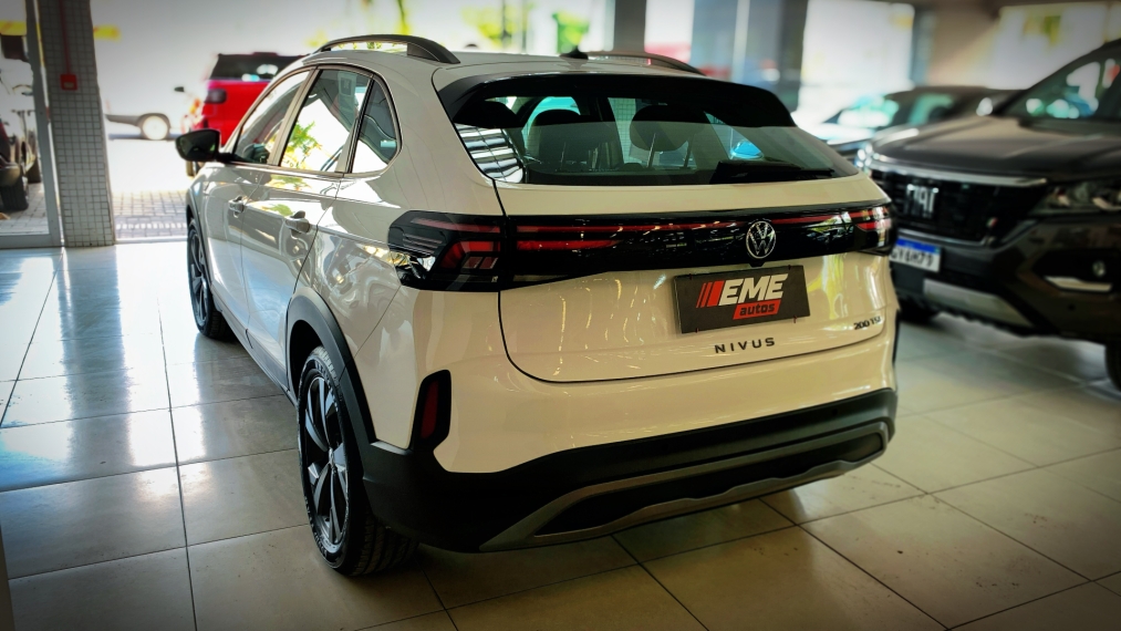 volkswagen nivus 1.0 200 tsi total flex comfortline automatico 4p 20262