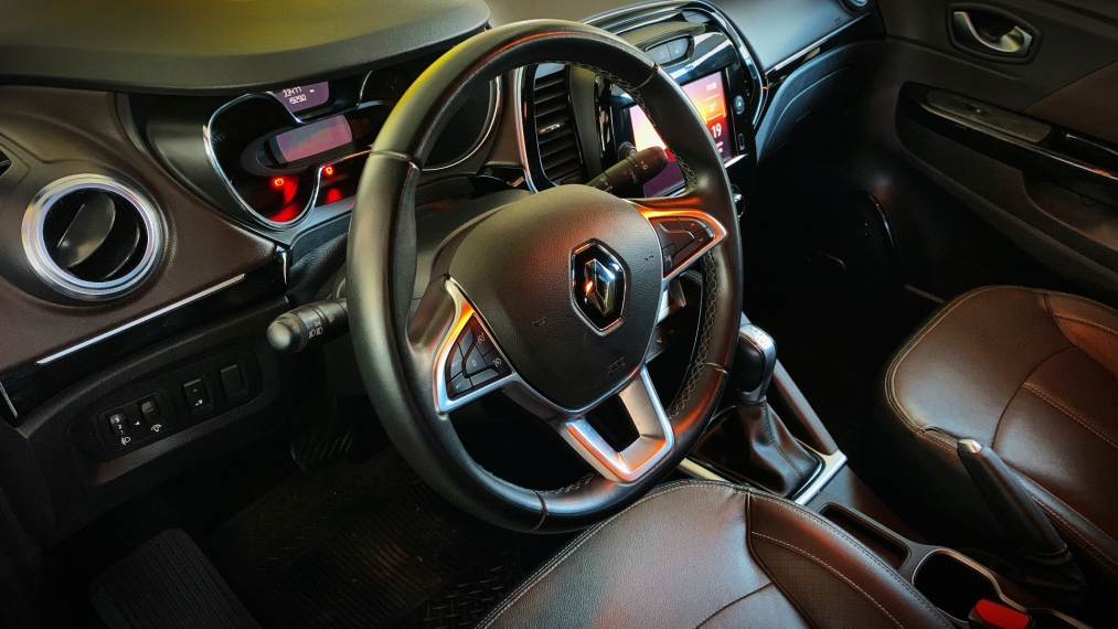 renault captur 1.3 tce flex iconic x-tronic 4p automatico 20224