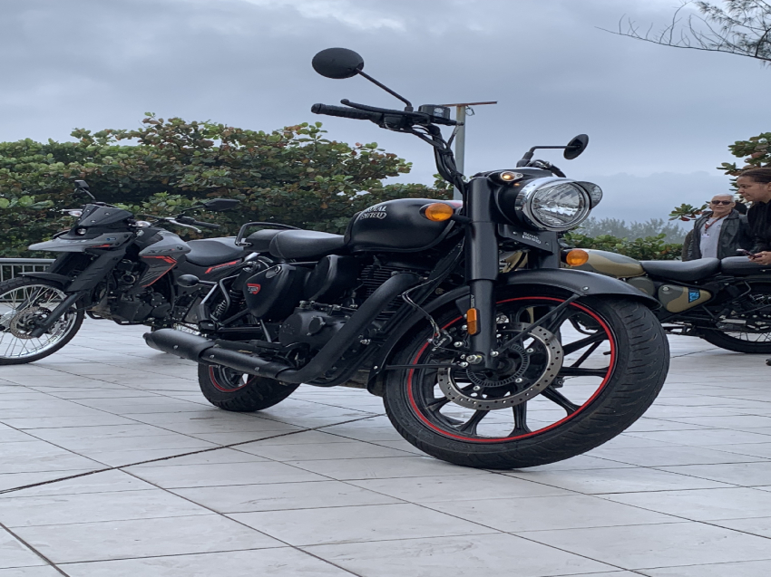 royal enfield classic 350 dark 350cc gasolina manual 20254