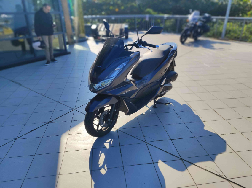 honda pcx 160 abs gasolina automatico 2024