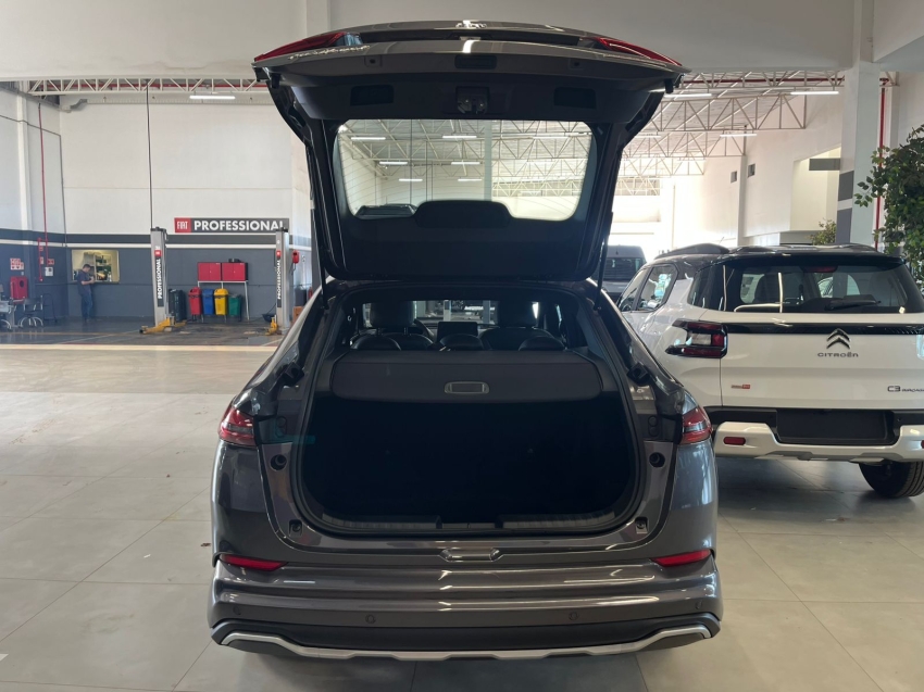 fiat fastback 1.3 turbo 270 flex limited edition at6 4p automatico 202610