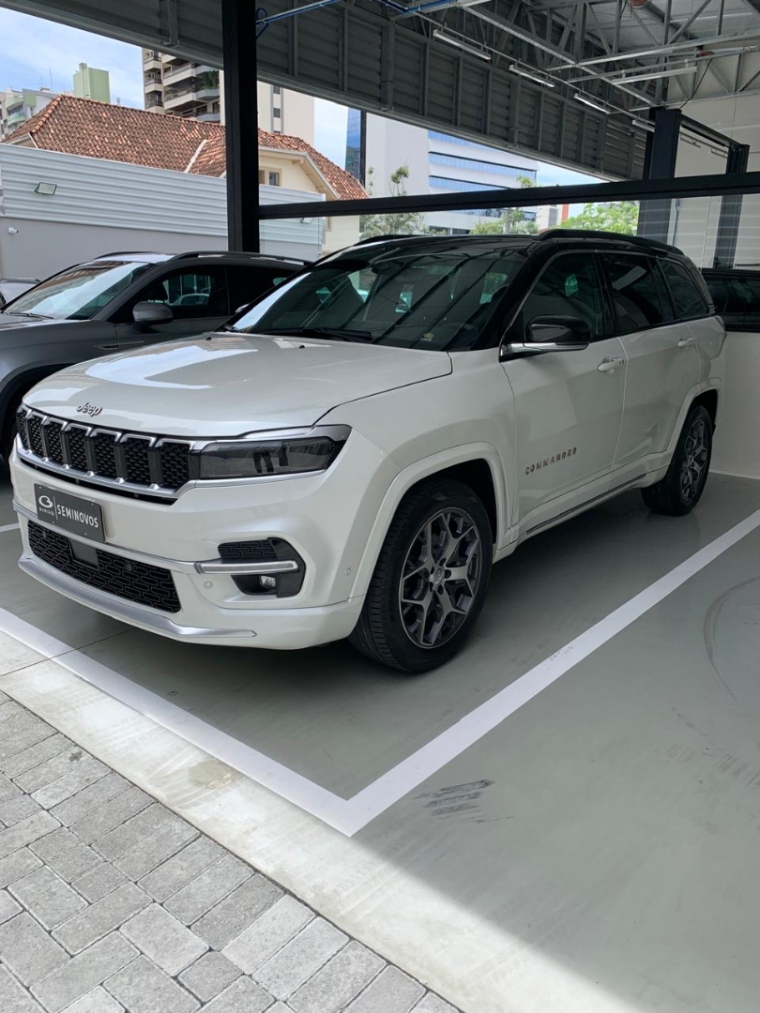 jeep commander 1.3 t270 turbo flex overland at6 4p automatico 20232