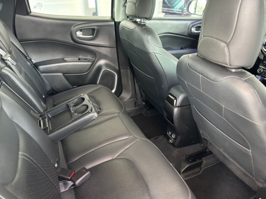 fiat toro 1.3 turbo 270 flex volcano at6 4p automatico 202312