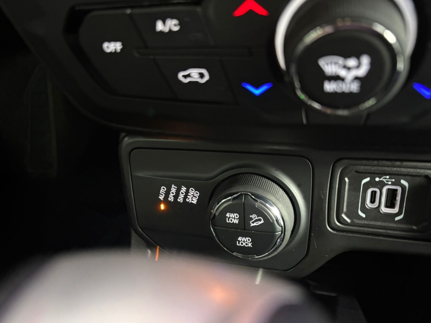 jeep renegade 1.3 t270 turbo flex s 4x4 at9 4p automatico 202412