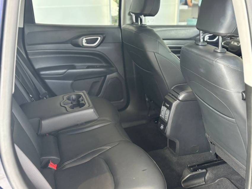 jeep compass 1.3 t270 turbo flex longitude at6 4p automatico 202411