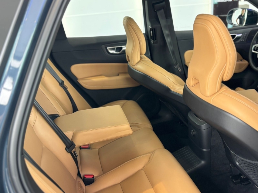 volvo xc60 2.0 t8 recharge ultimate awd geartronic hibrido 4p automatico 202414