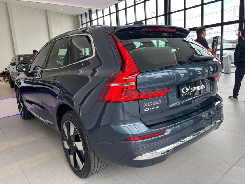volvo xc60 2.0 t8 recharge ultimate awd geartronic hibrido 4p automatico 20245