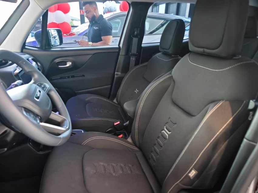 jeep renegade 1.3 t270 turbo flex altitude at6 4p automatico 202411