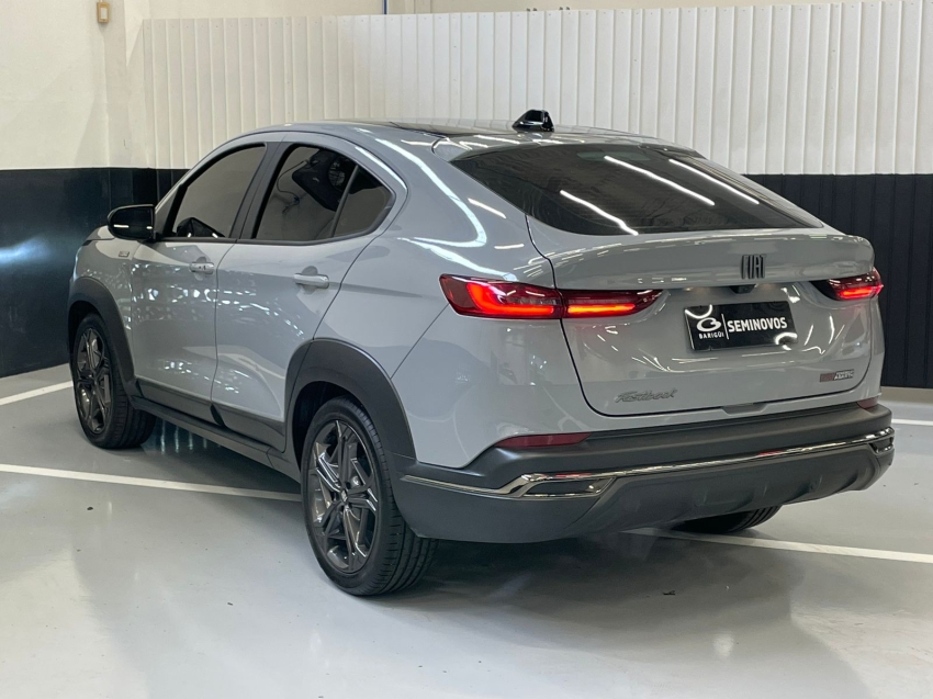 fiat fastback 1.3 turbo 270 flex limited edition at6 4p automatico 20233