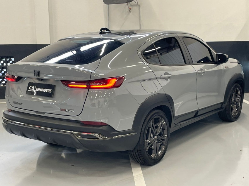 fiat fastback 1.3 turbo 270 flex limited edition at6 4p automatico 20235