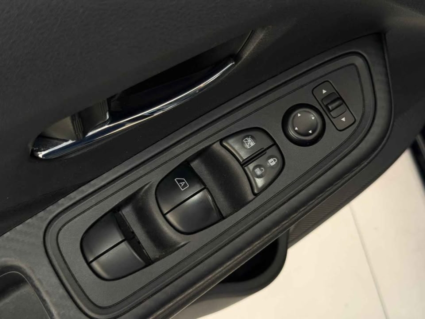 nissan versa 1.6 16v flex advance xtronic 4p automatico 202418