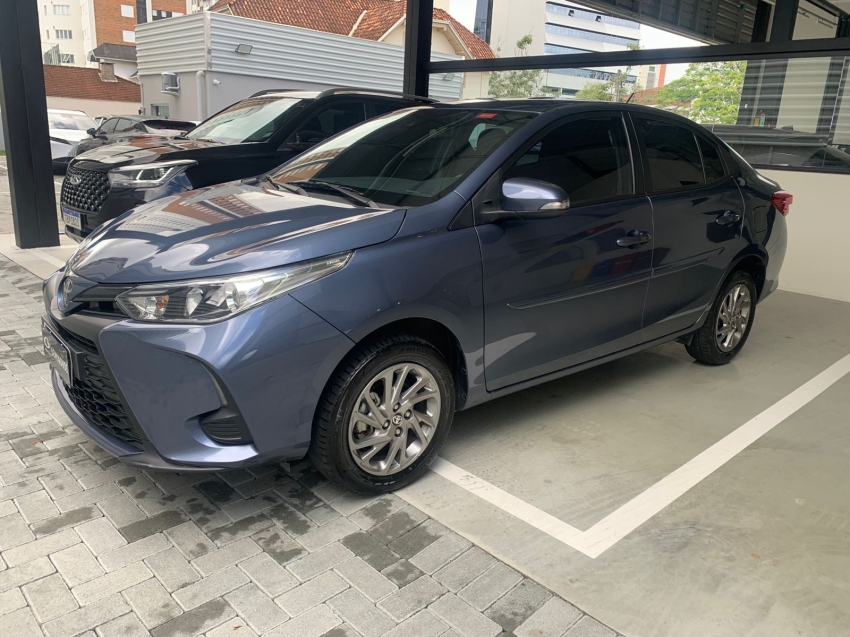 toyota yaris 1.5 flex automatico 20242