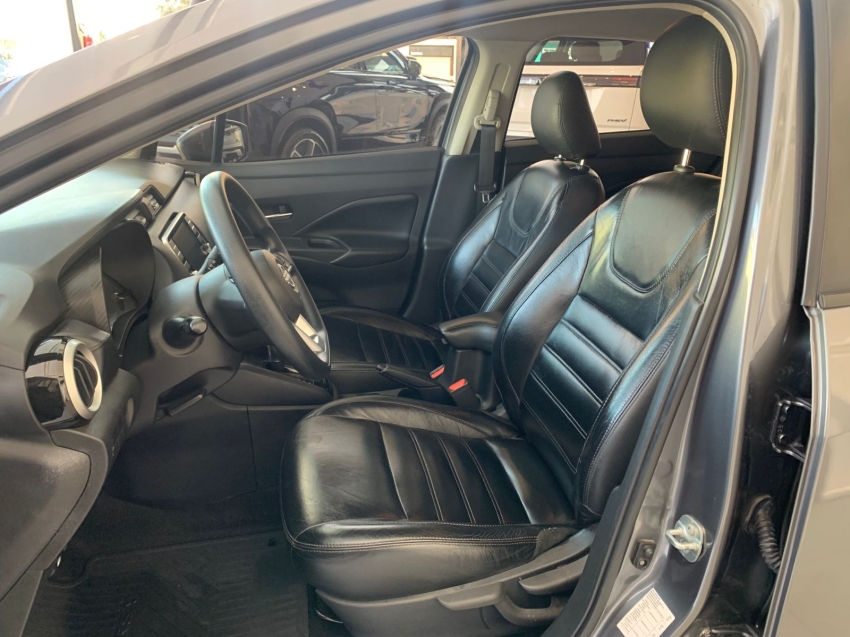 nissan versa 1.6 flex automatico 202411