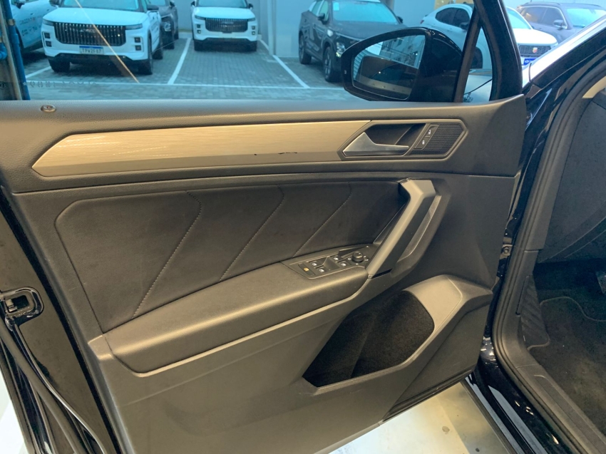 volkswagen tiguan 1.4 250 tsi total flex allspace comfortline tiptronic 4p semiautomatico 202015