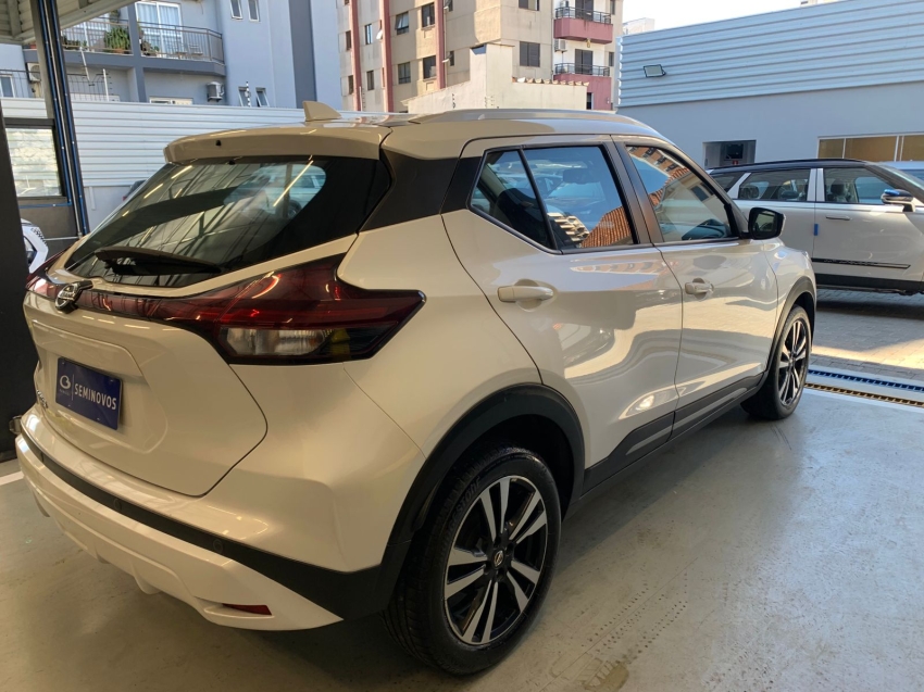 nissan kicks 1.6 flex automatico 20223