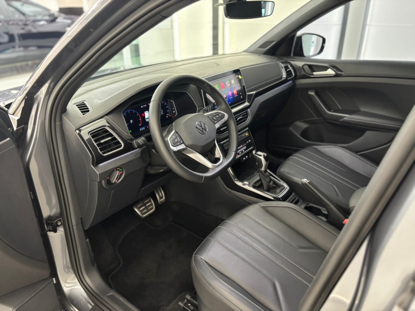 volkswagen t-cross 1.4 250 tsi total flex highline automatico 4p 2025