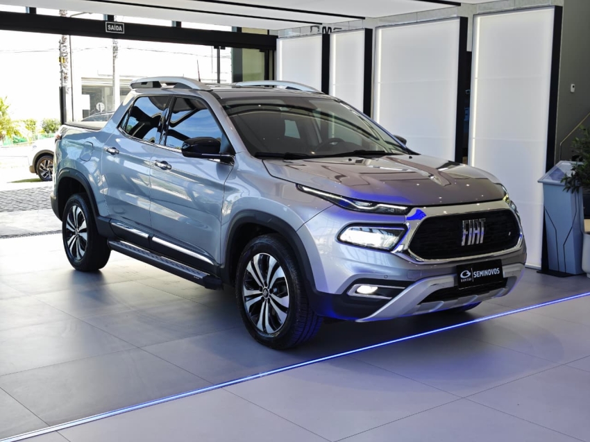 fiat toro 2.0 16v turbo diesel volcano 4wd at9 4p automatico 2024