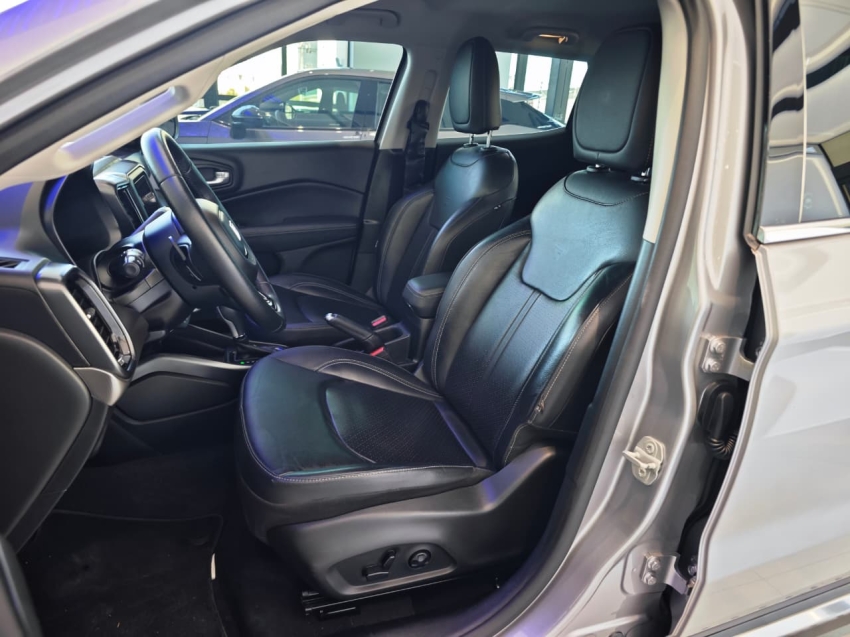 fiat toro 2.0 16v turbo diesel volcano 4wd at9 4p automatico 202411