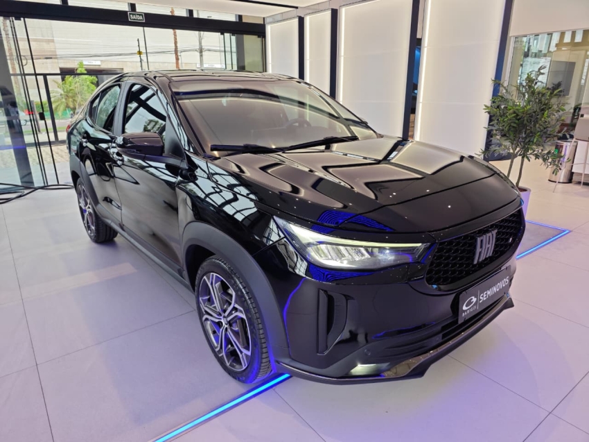 fiat fastback 1.0 turbo 200 hybrid impetus cvt hibrido 4p automatico 2025