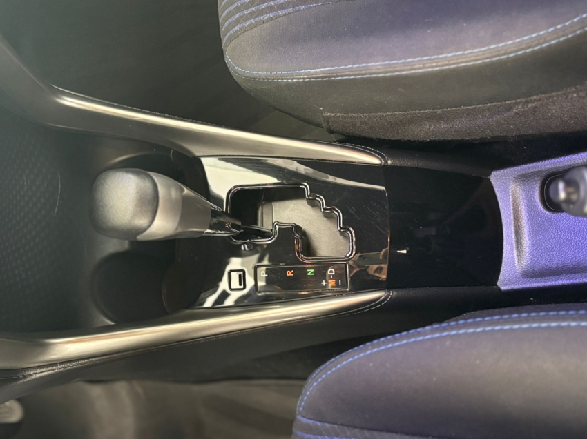 toyota yaris 1.3 16v flex xl plus tech multidrive 4p automatico 202011