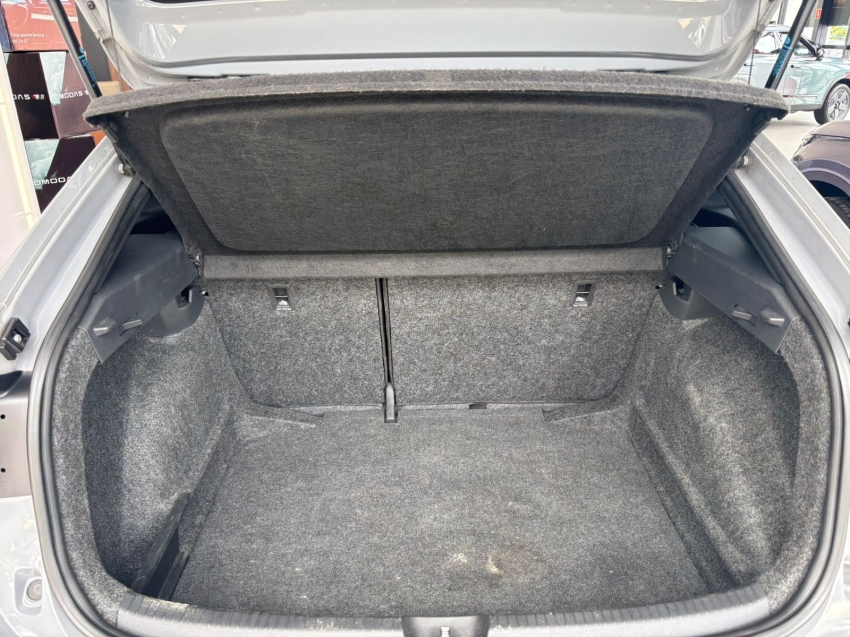 volkswagen nivus 1.0 200 tsi total flex highline automatico 4p 202115