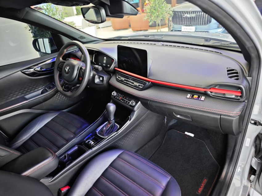 fiat fastback 1.3 turbo 270 flex abarth at6 4p automatico 20248