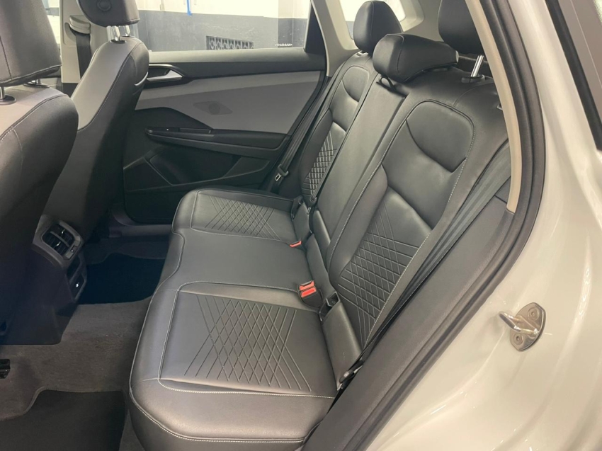 volkswagen taos 1.4 250 tsi total flex comfortline automatico 4p 202216