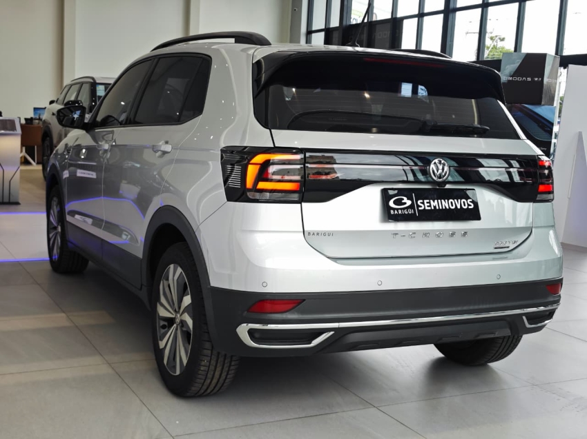 volkswagen t-cross 1.0 200 tsi total flex comfortline automatico 4p 20203
