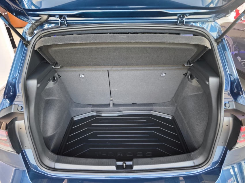 volkswagen t-cross 1.4 250 tsi total flex highline automatico 4p 202517