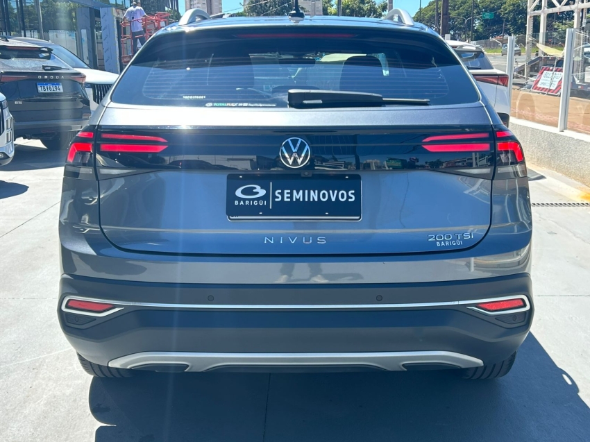 volkswagen nivus 1.0 200 tsi total flex highline automatico 4p 20244